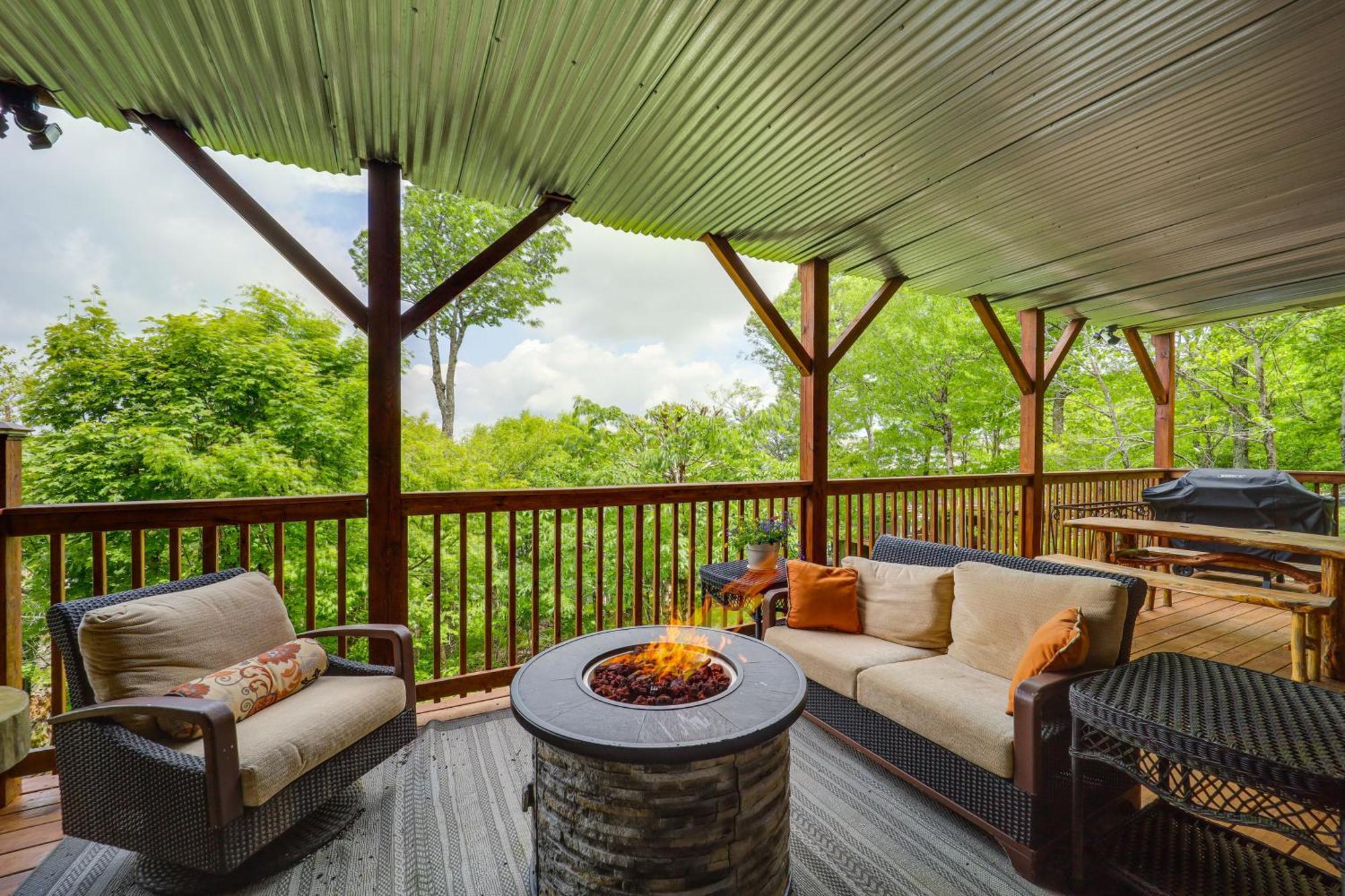 Beech Mountain Cabin With Deck And Grill Near Golf! Daire Dış mekan fotoğraf