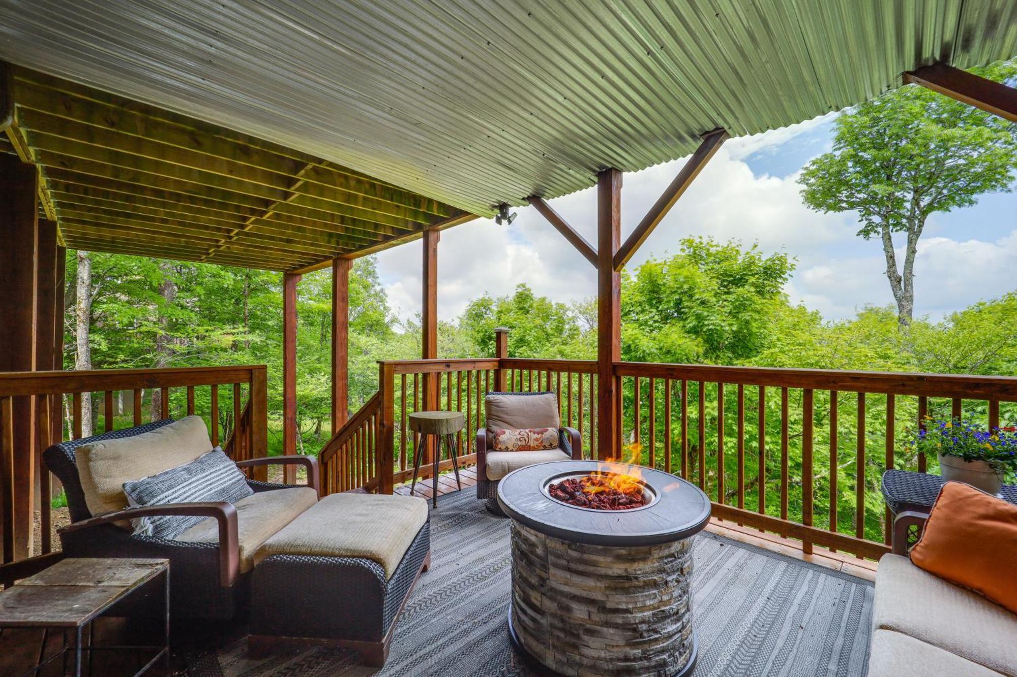 Beech Mountain Cabin With Deck And Grill Near Golf! Daire Dış mekan fotoğraf